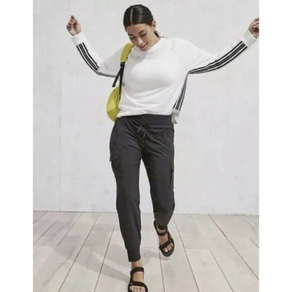 Athleta 24/7 Striped Crew Sweatshirt White with Black Stripes Size M - Picture 6 of 7